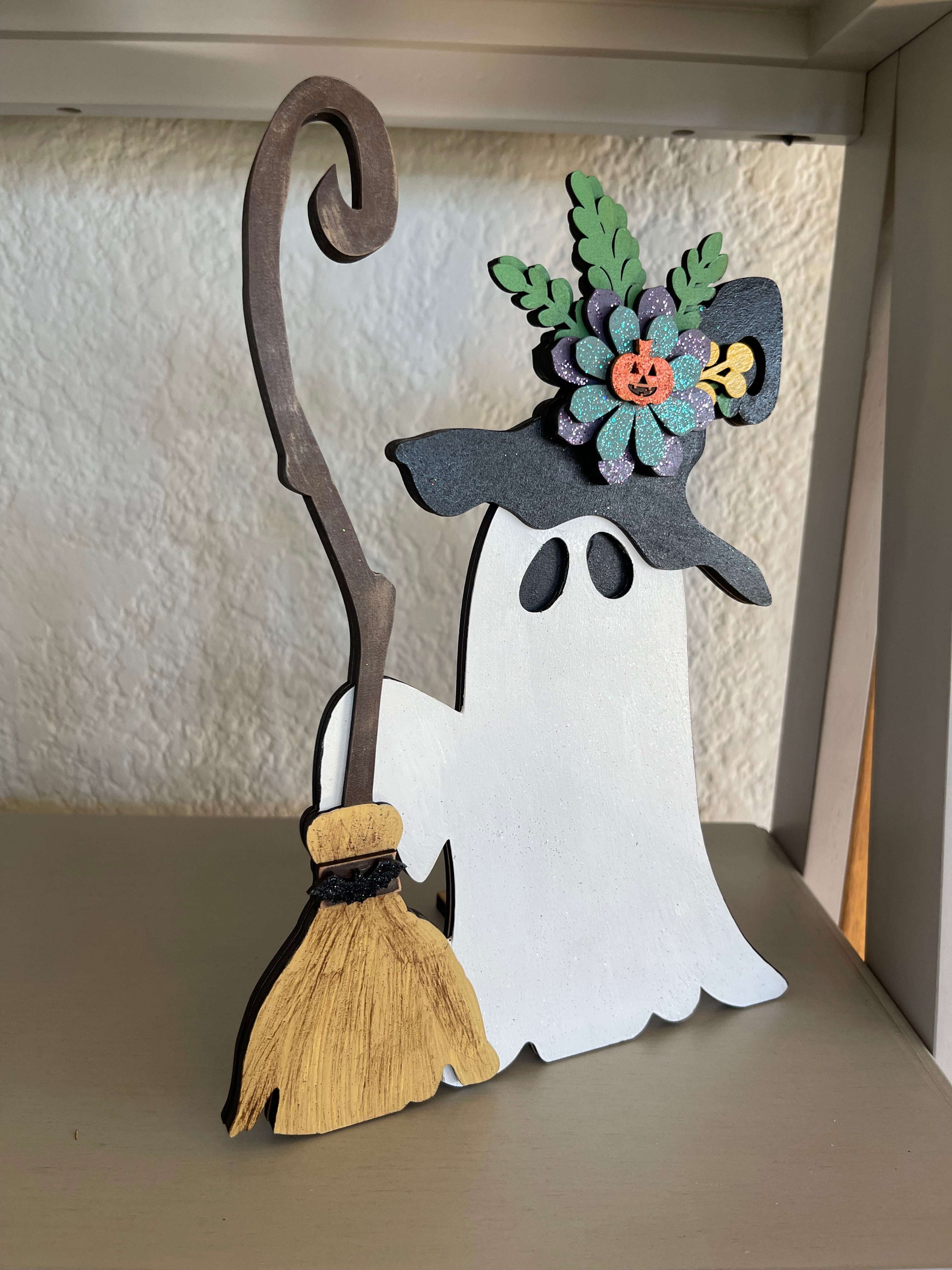 Ghost with Broom stand alone