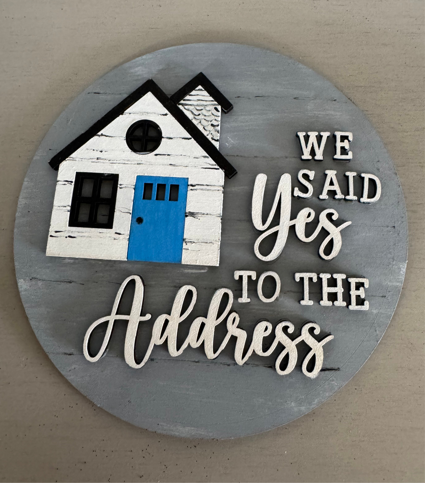 We said yes to the address round table top sitter insert