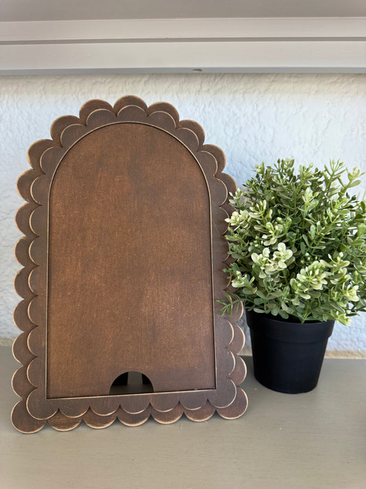 Large Arched Double Scalloped Frame