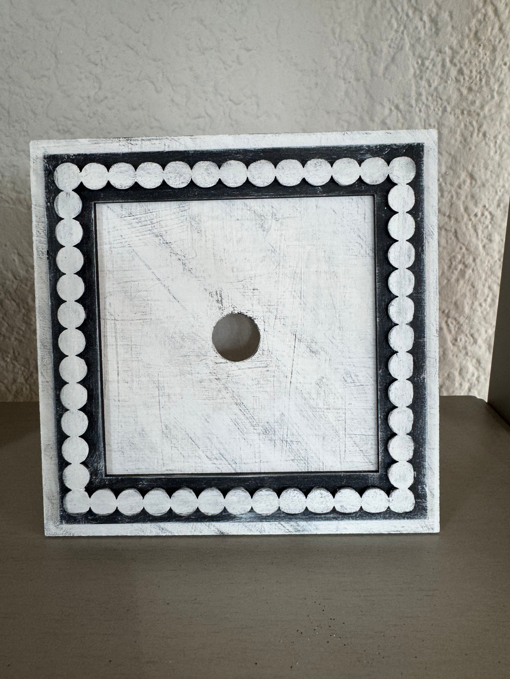 Small Square Scalloped Frame DIY Craft